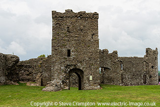 LLansteffan Castle, Wales